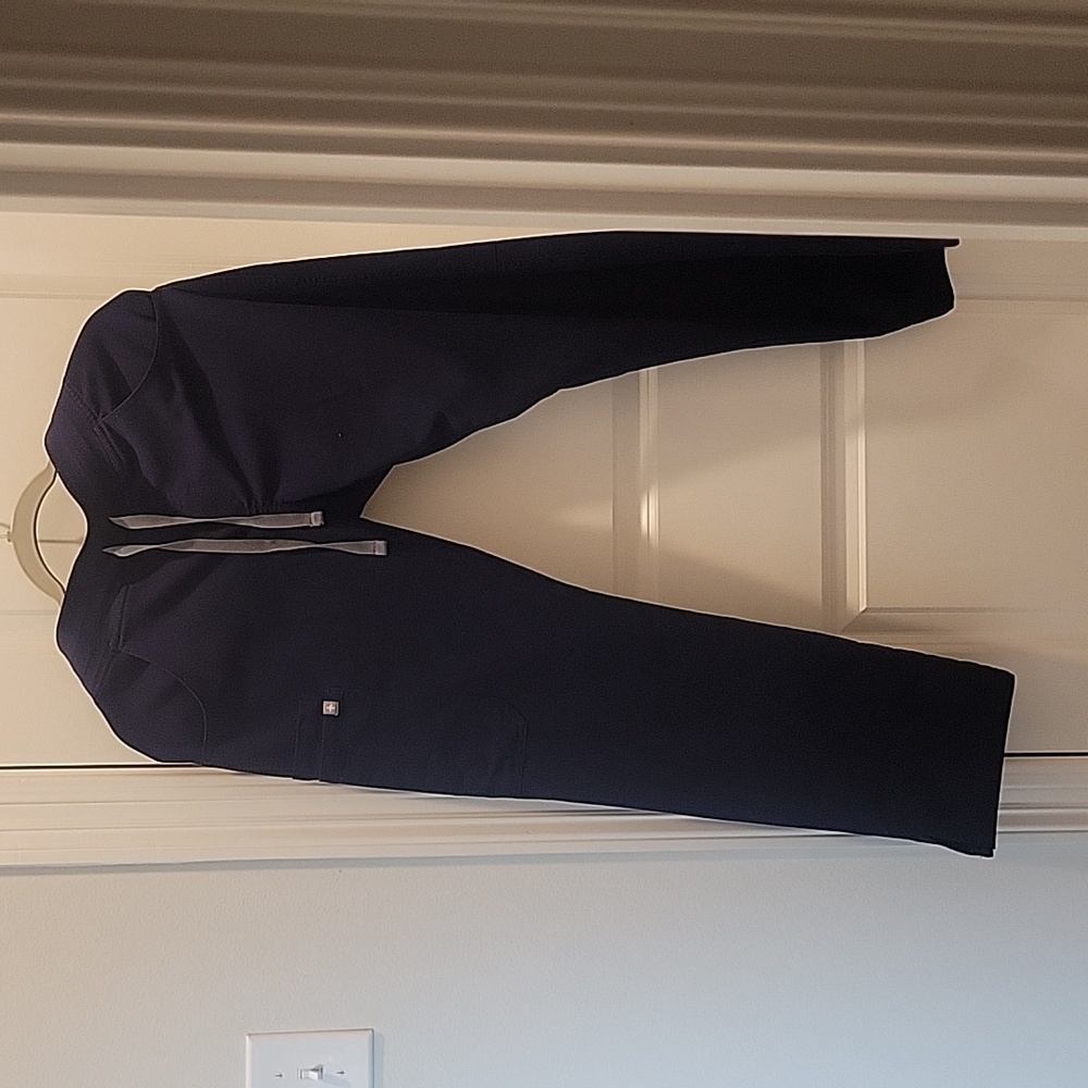 Small petite Figs Kade pants